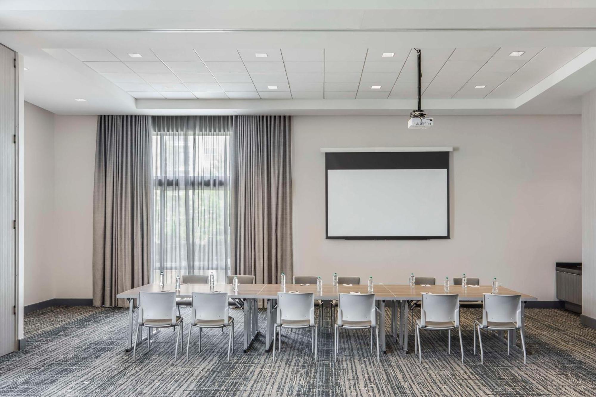 Embassy By Hilton Midtown Atlanta