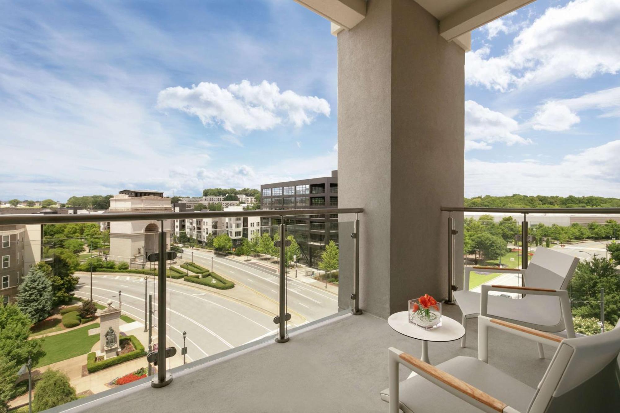 Embassy By Hilton Midtown Hotel 4*