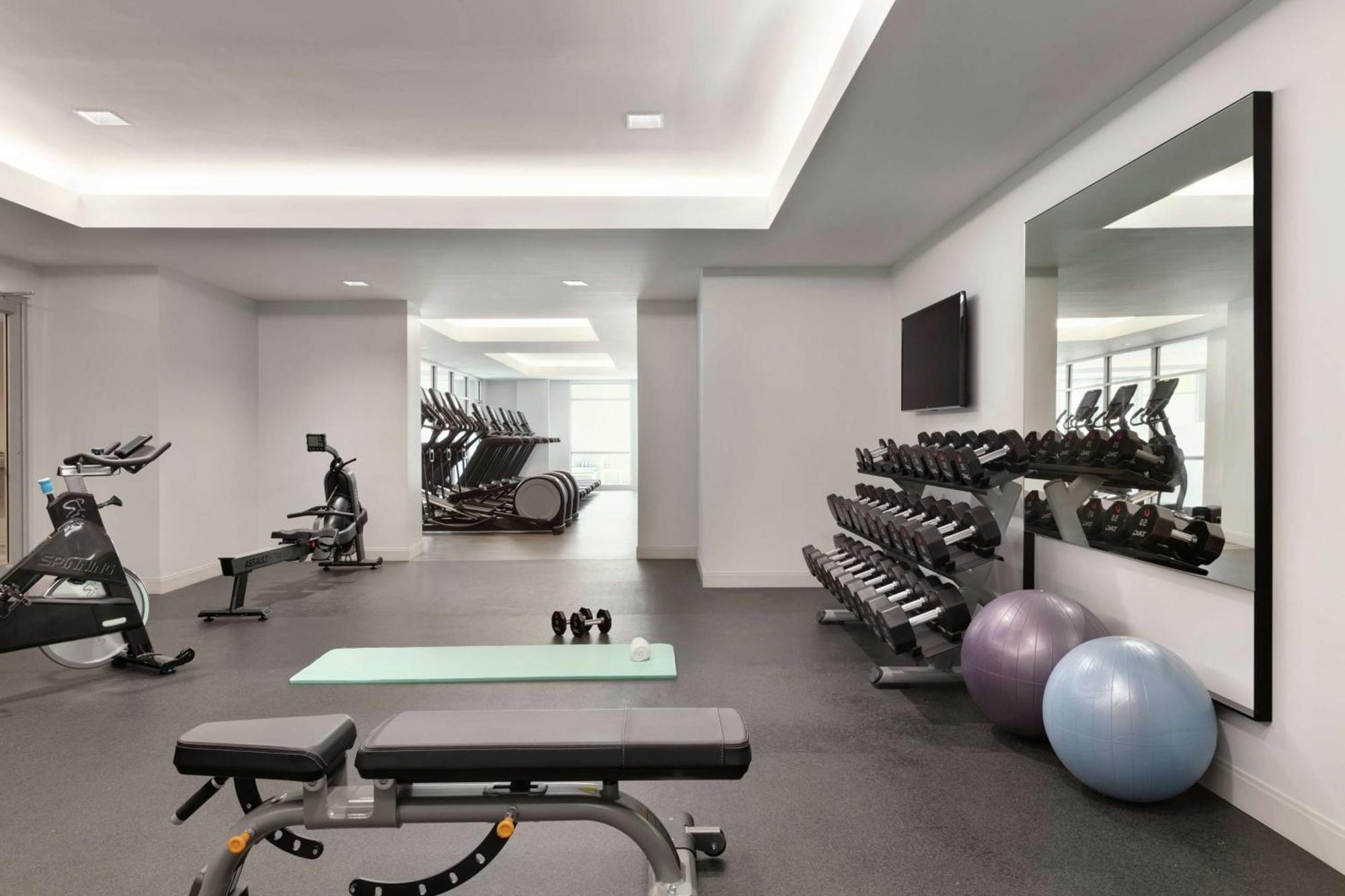 Embassy By Hilton Midtown Hotel Atlanta