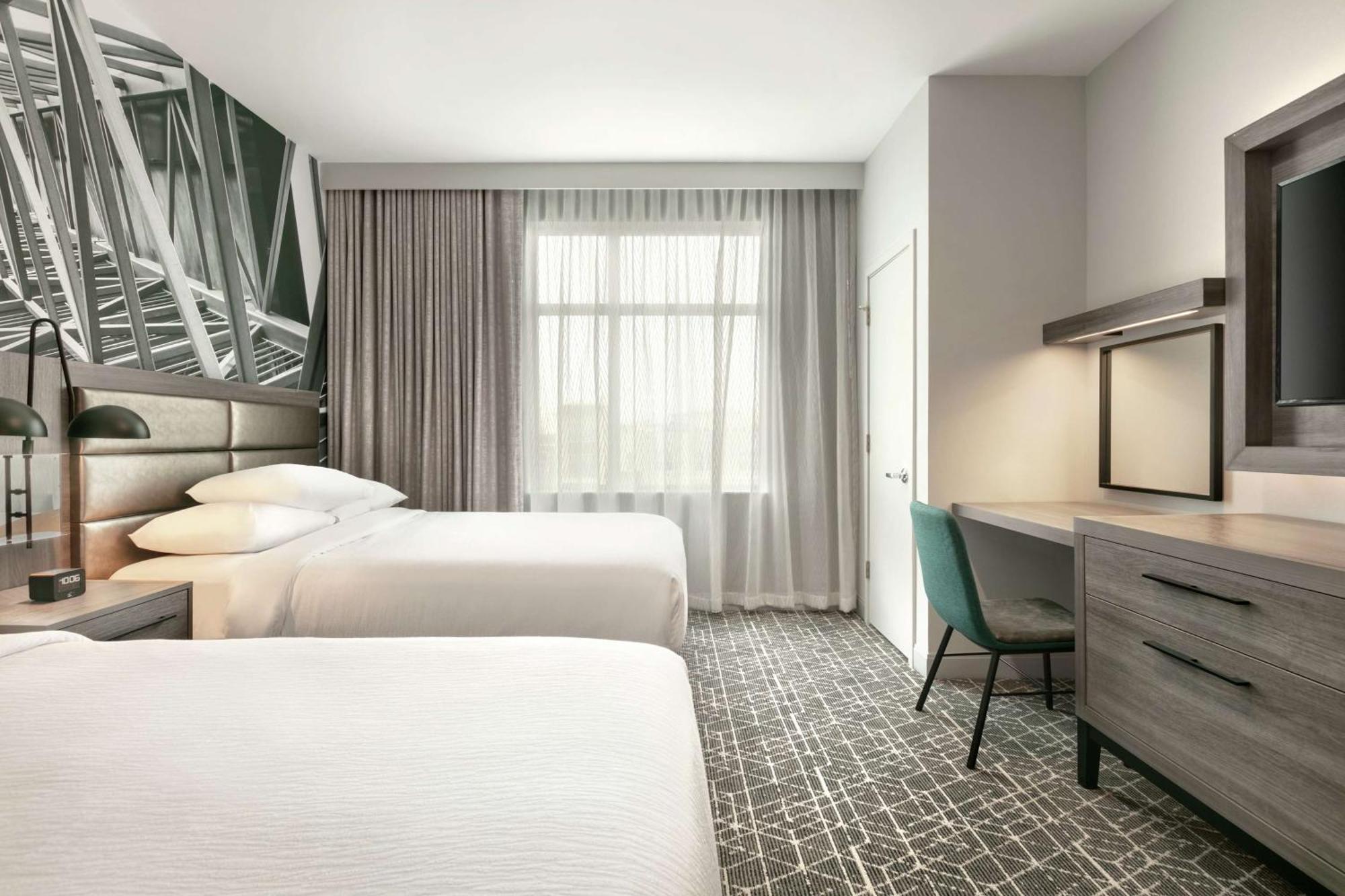 Embassy By Hilton Midtown 4*