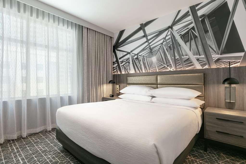 Embassy By Hilton Midtown Hotel 4*